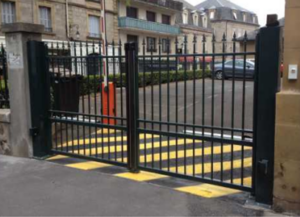 portail industriel battant acier