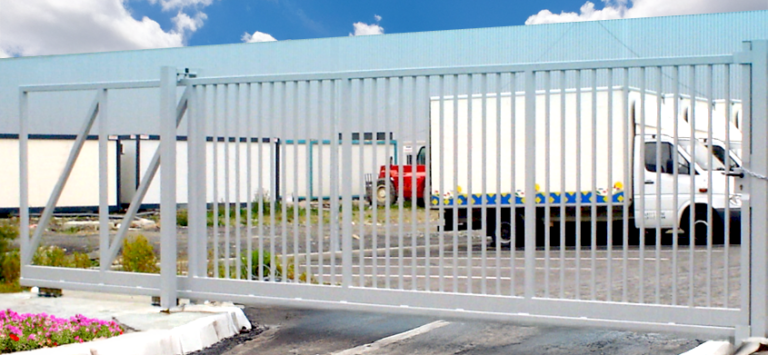 portail autoportant industriel